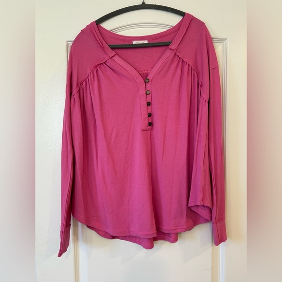 NWOT Pink Lily Pink Ribbed Knit Oversized Henley Top - Picture 4 of 8